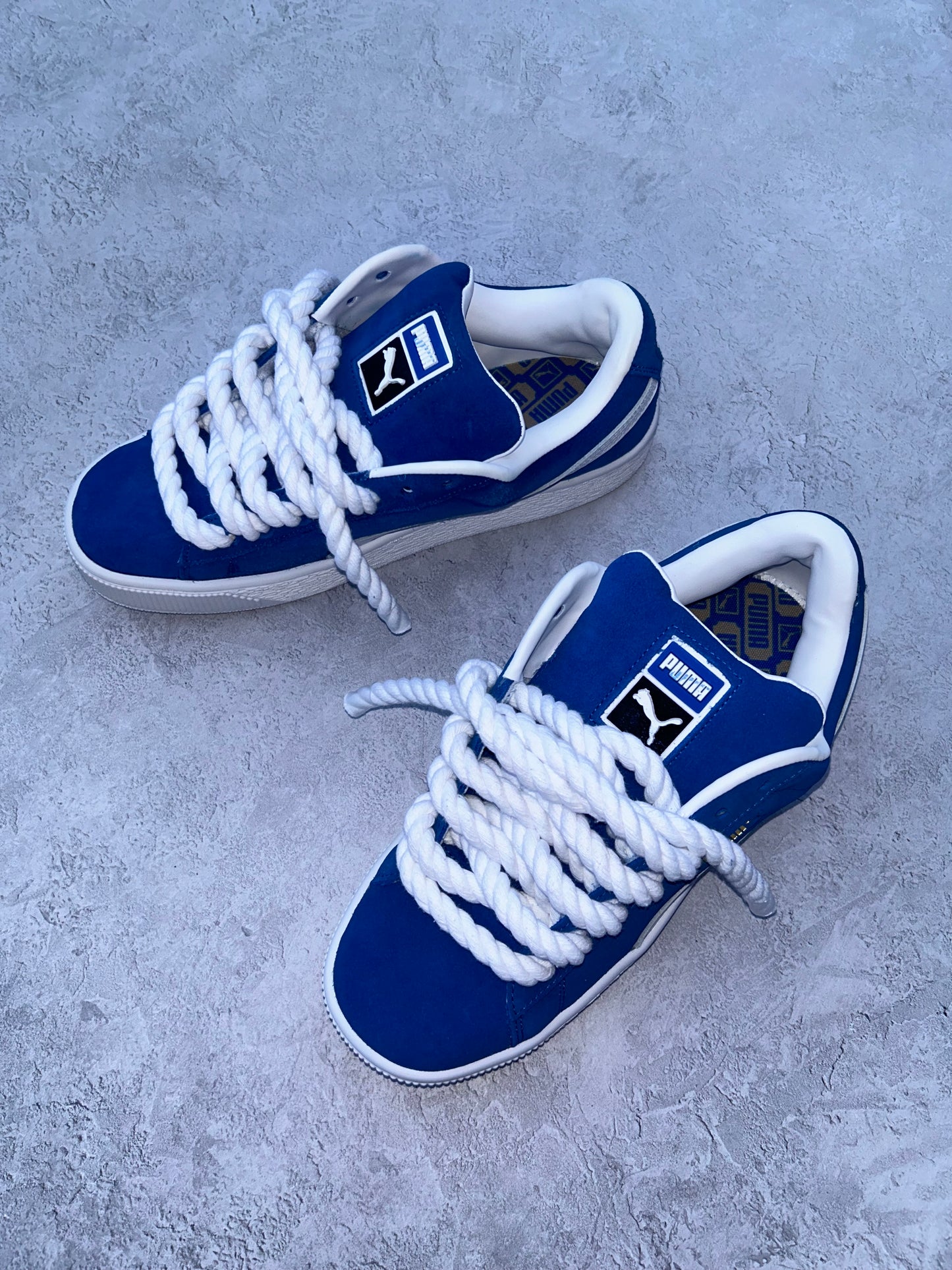 "smurf blue" suede XLs