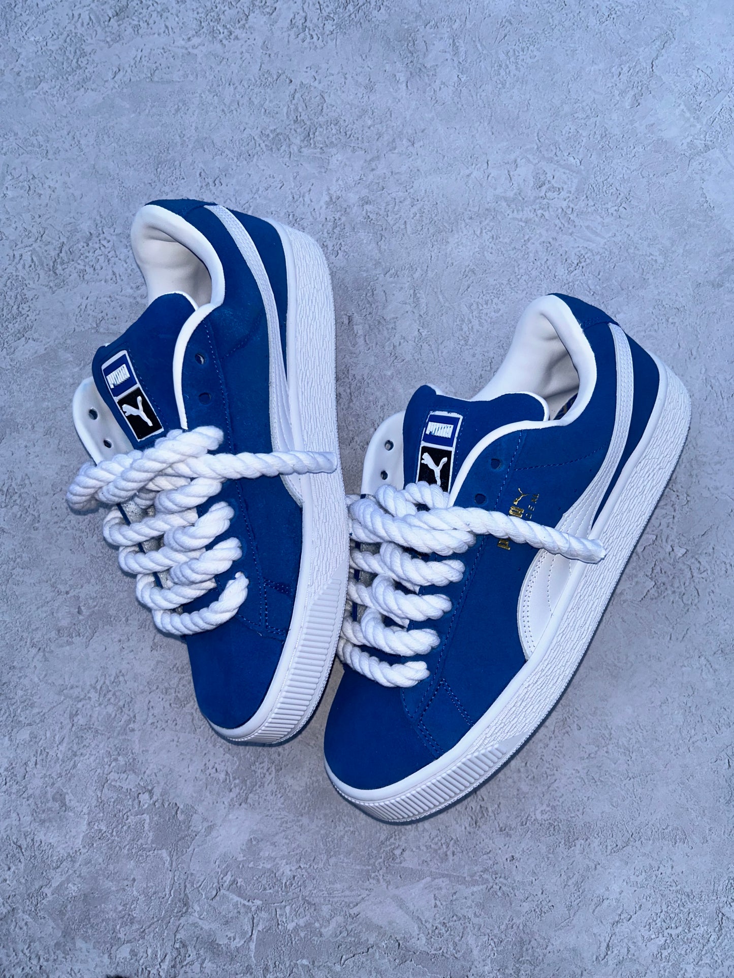 "smurf blue" suede XLs