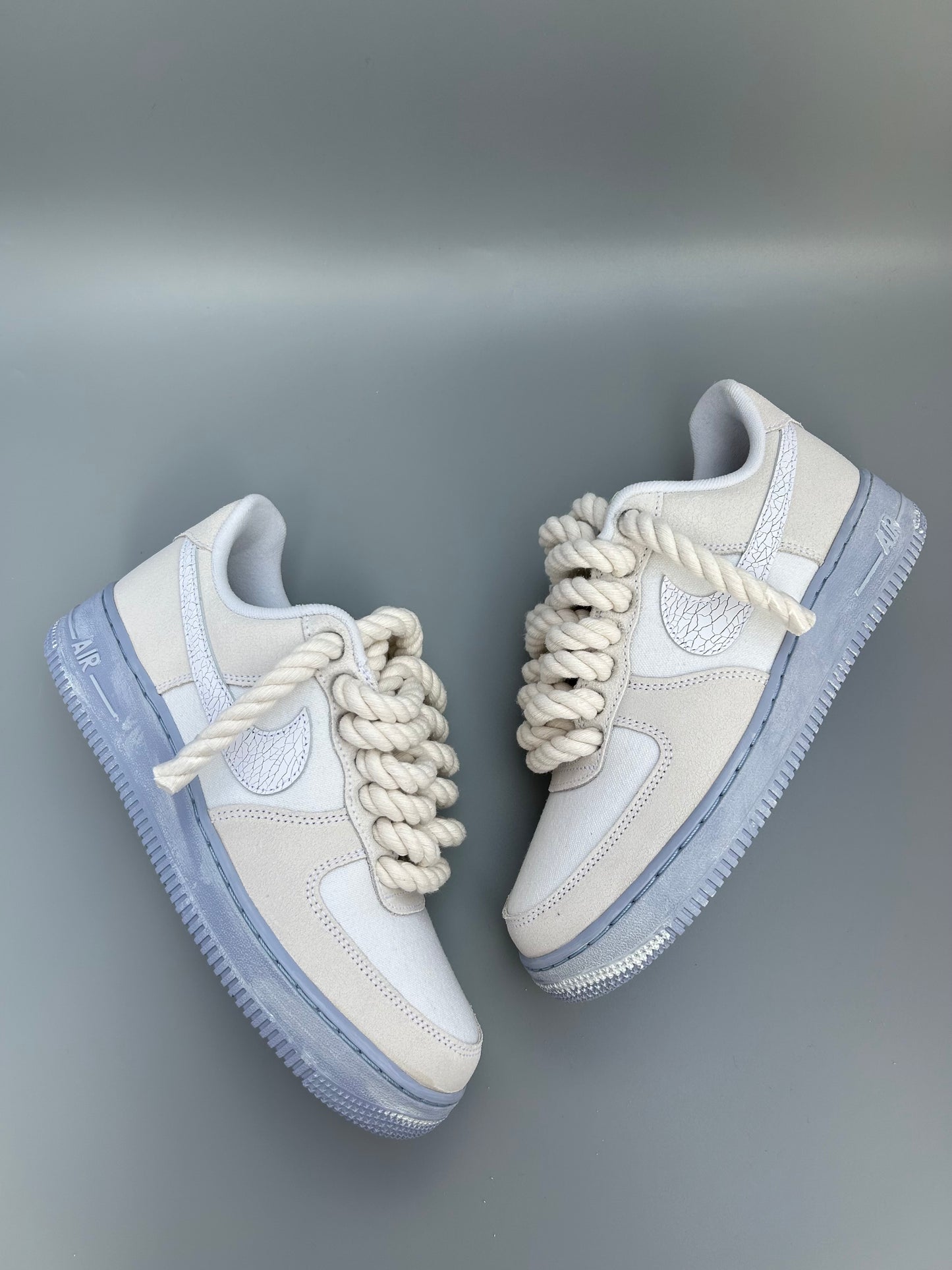 "stone / tan V2 blue tint" rope lace