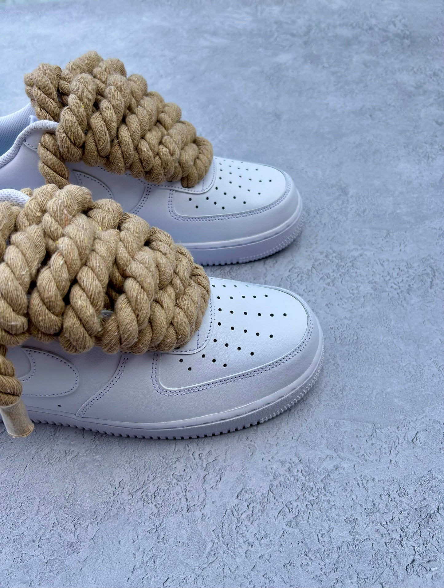 "latte" rope lace