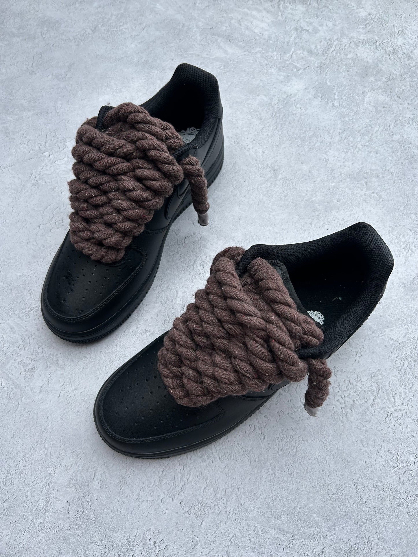 "dark oak brown" black rope lace