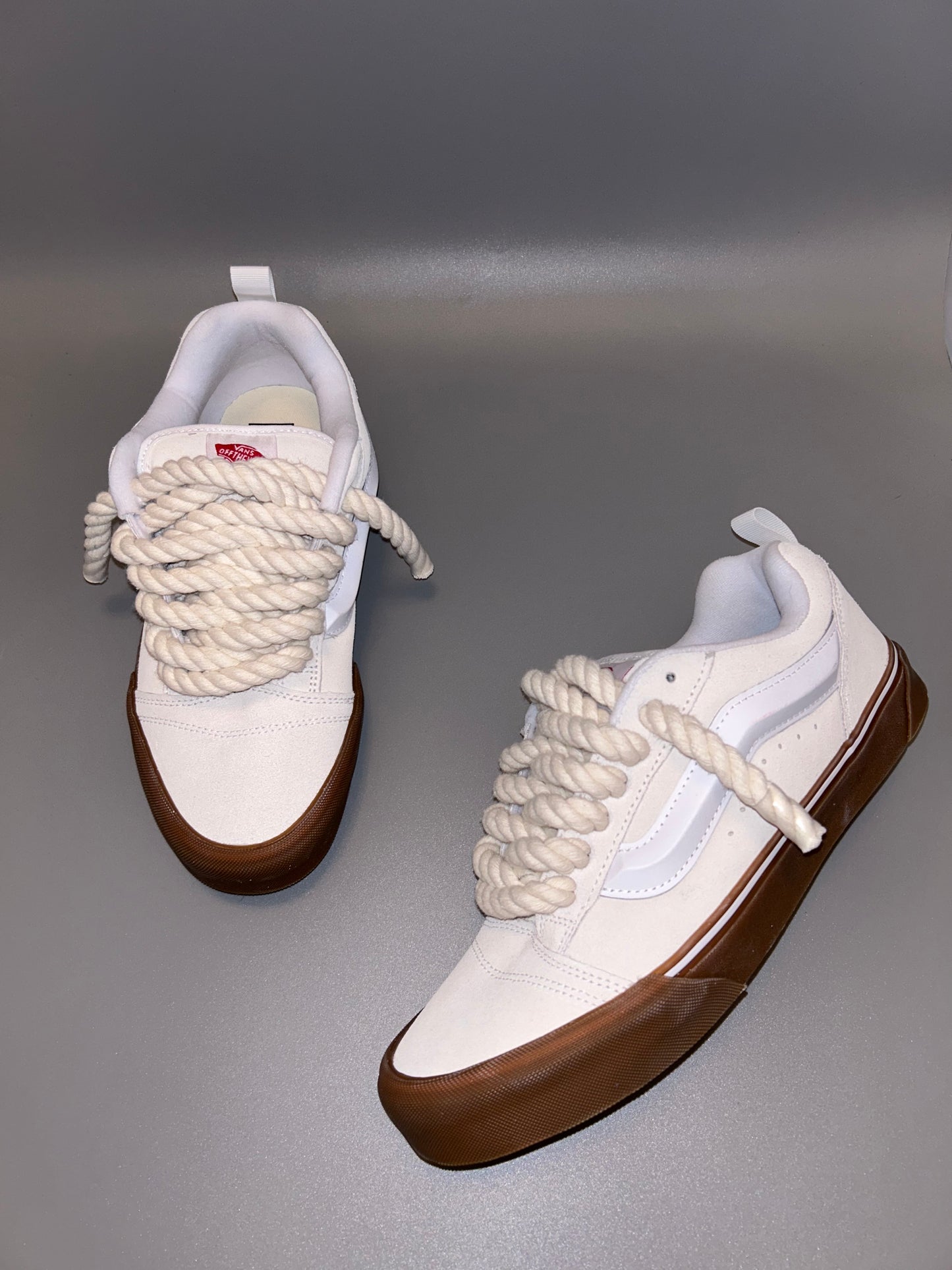 "knu school" white and gum rope lace