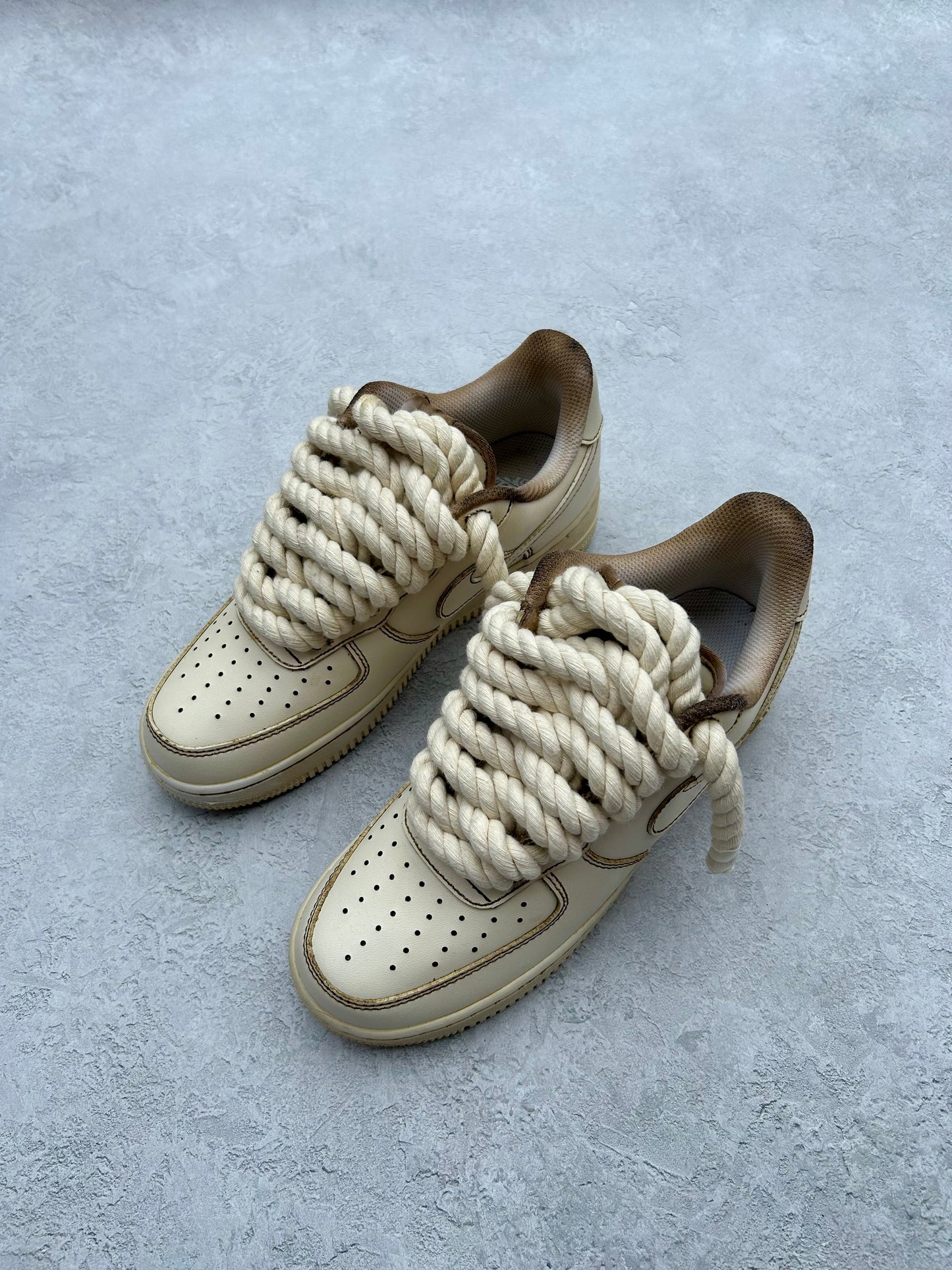 “cappuccino" rope lace