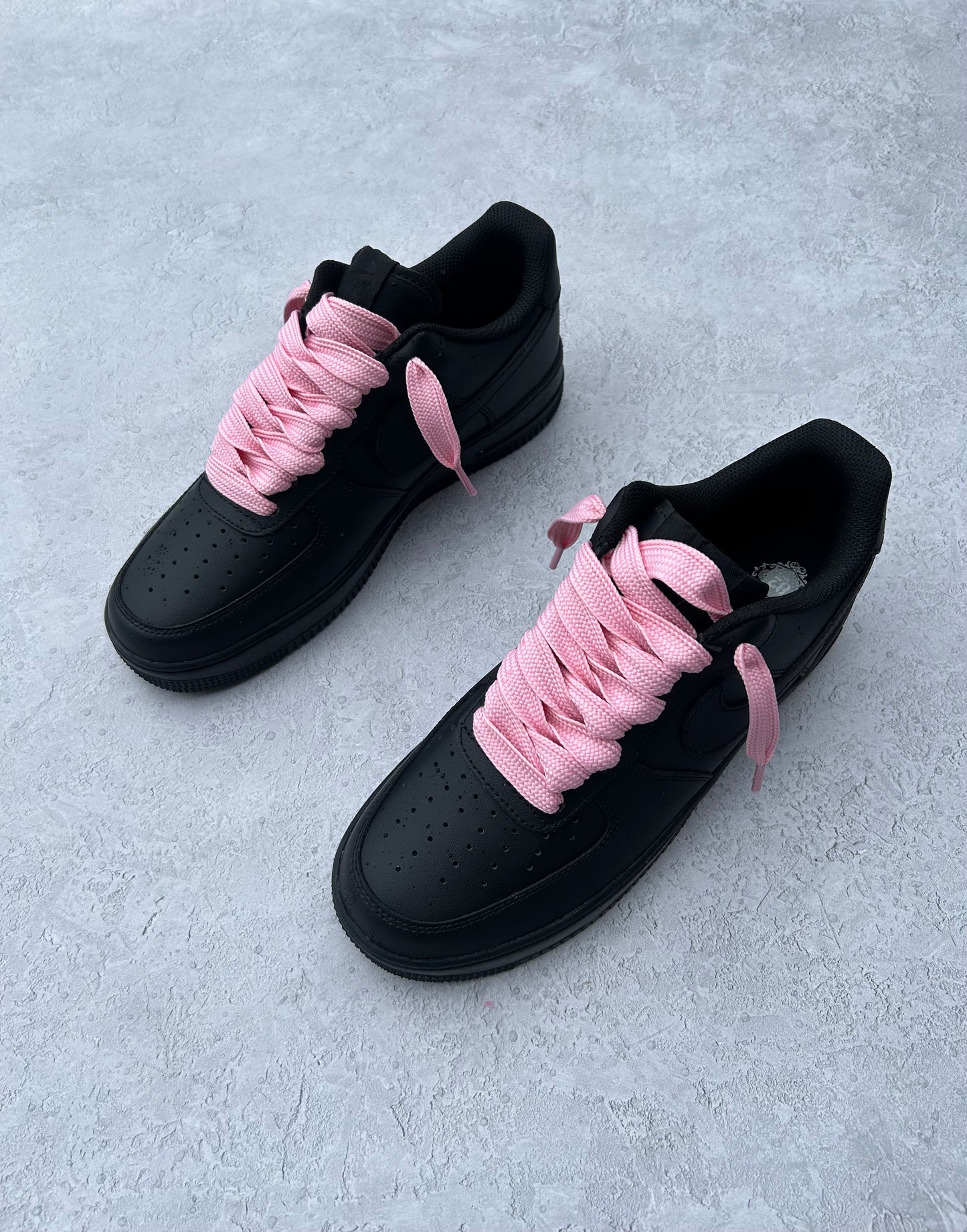 "baby pink" thick lace